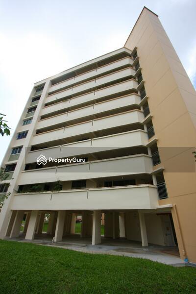 HDB Flat for Sale, 215 Serangoon Avenue 4, SGD 528,000 | 99-year lease