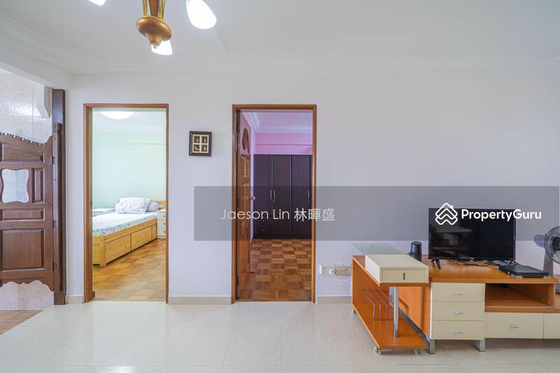 HDB Flat for Sale, 215 Serangoon Avenue 4, SGD 528,000 | 99-year lease