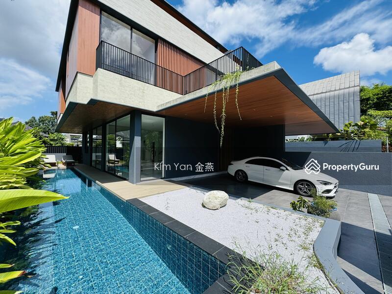 Prop-GPT: Semi-Detached: D10 Holland Brand new & luxury semi-d with lift & swimming pool, Multi-generations’ home!