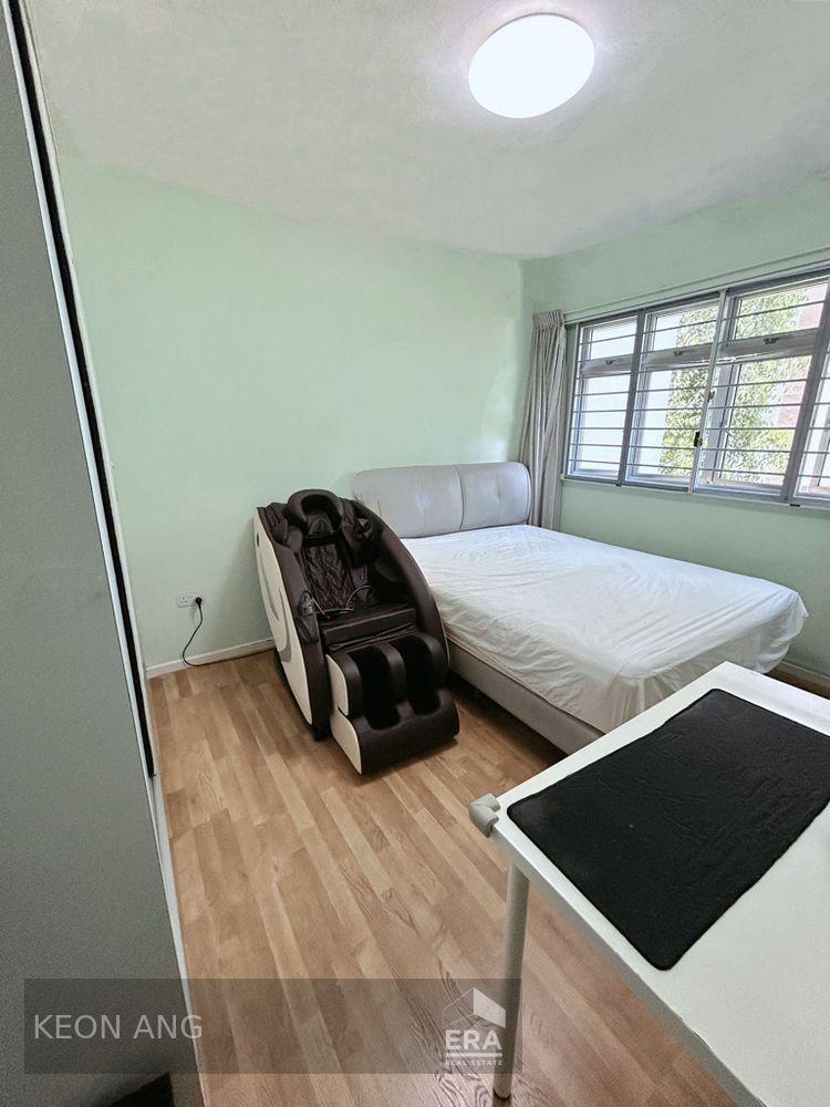 HDB - 3 room for Sale, Pasir Ris Street 51 526A Pasir Ris Street 51, SGD 700,000 | Leasehold