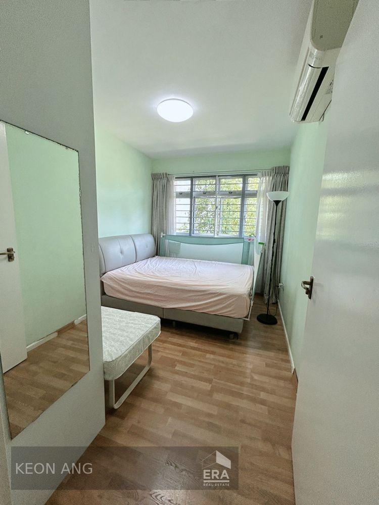 HDB - 3 room for Sale, Pasir Ris Street 51 526A Pasir Ris Street 51, SGD 700,000 | Leasehold