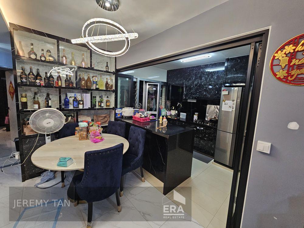 HDB - 3 room for Sale, Buangkok Link 994C Buangkok Link, SGD 728,000 | Leasehold