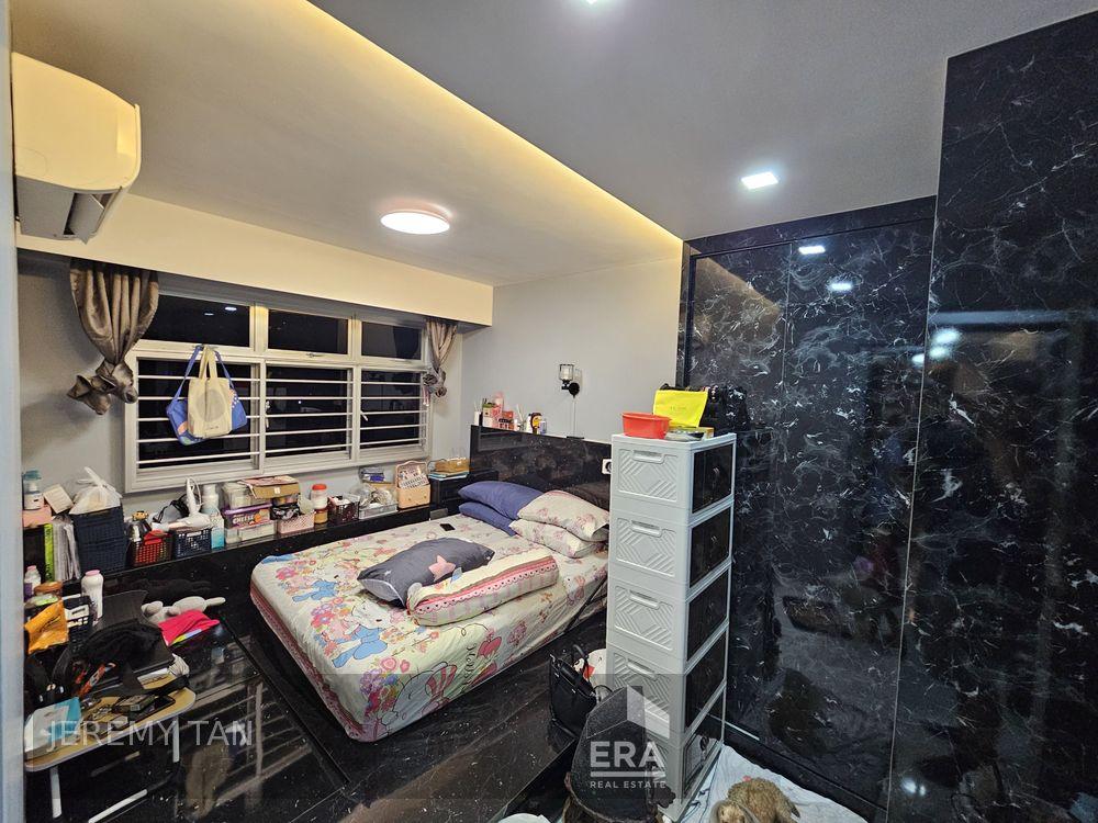 HDB - 3 room for Sale, Buangkok Link 994C Buangkok Link, SGD 728,000 | Leasehold