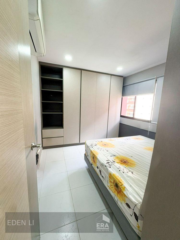 HDB - 3 room for Sale, Tampines Street 71 715 Tampines Street 71, SGD 700,000 | Leasehold