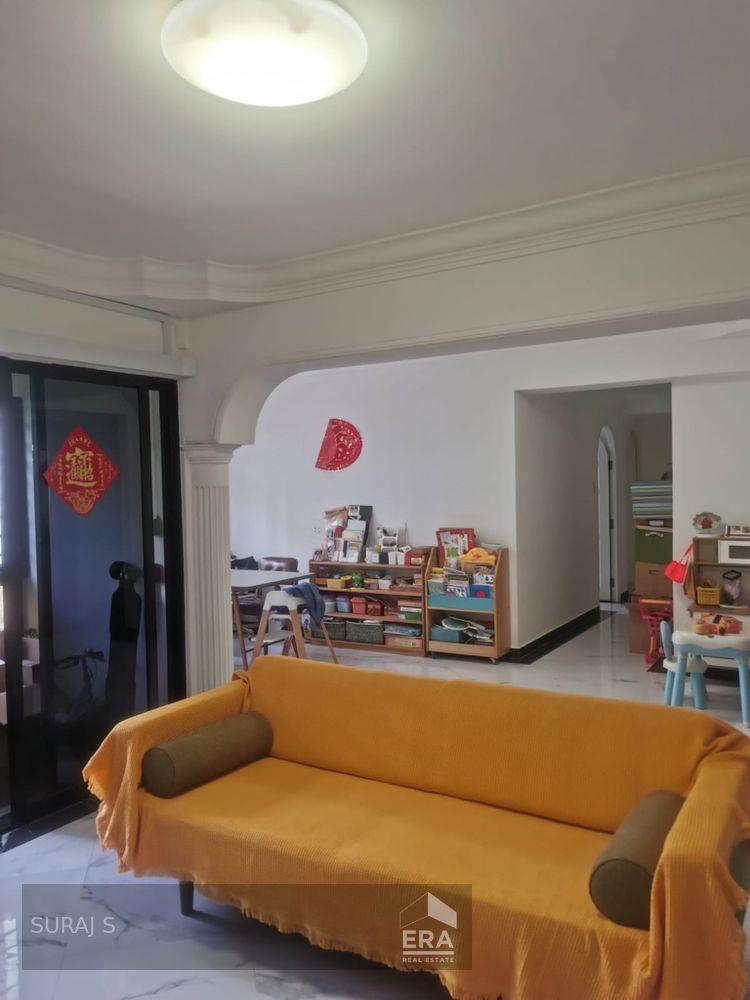 Prop-GPT: HDB - 3 room:   Tampines Street 72 722 Tampines Street 72 For Sale