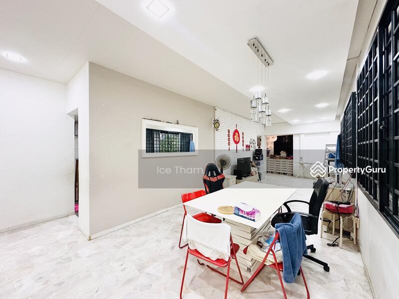 Prop-GPT: HDB Flat: D20  221 Bishan Street 23