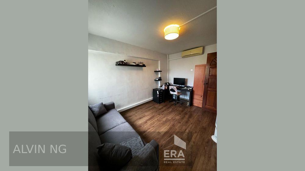 HDB - 2 room for Sale, Tampines Street 23 227 Tampines Street 23, SGD 518,000 | Leasehold