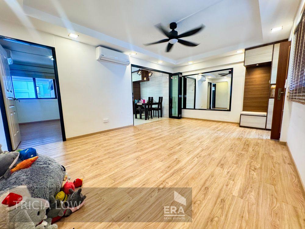 HDB - 3 room for Sale, Hougang Avenue 6 520 Hougang Avenue 6, SGD 590,000 | Leasehold