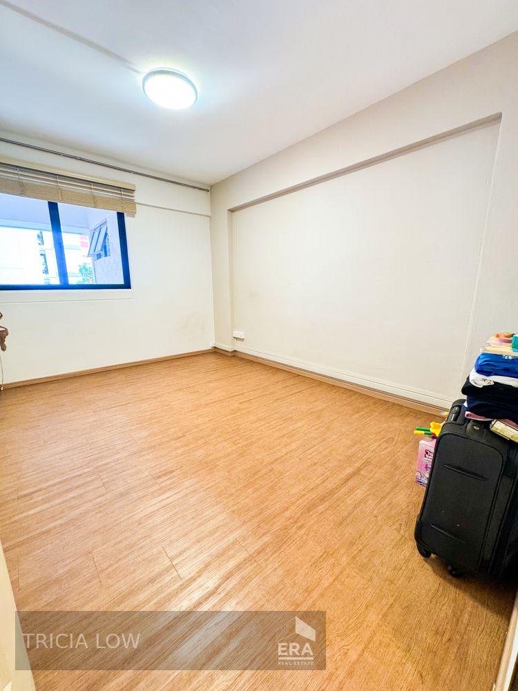 HDB - 3 room for Sale, Hougang Avenue 6 520 Hougang Avenue 6, SGD 590,000 | Leasehold