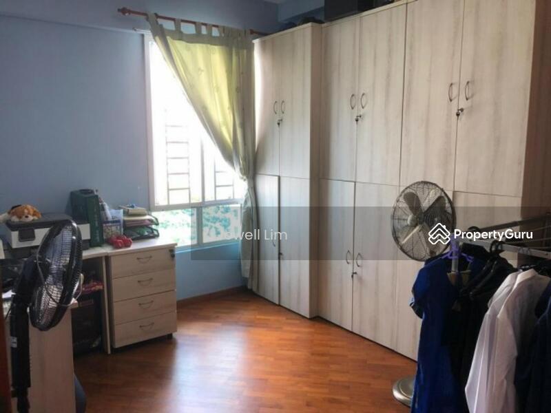 Prop-GPT: Condominium: D25  Northoaks