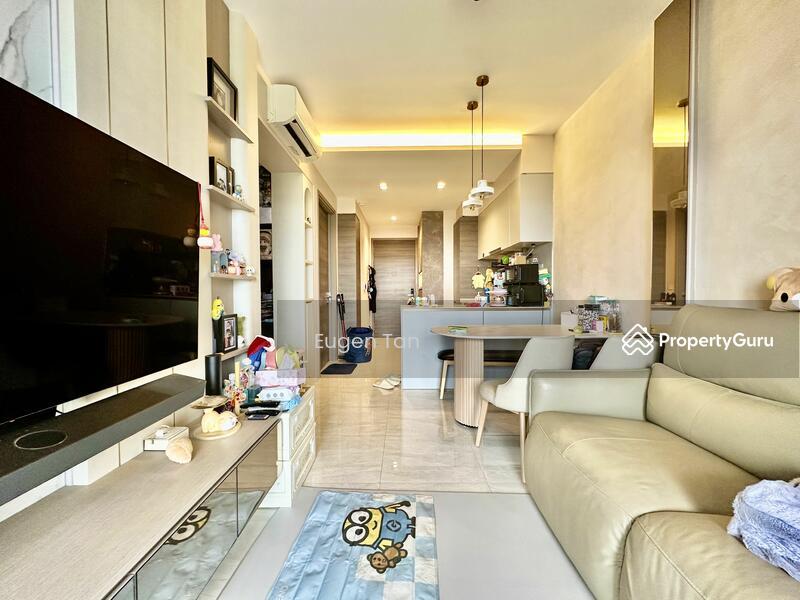 Prop-GPT: Condominium: D19  The Florence Residences