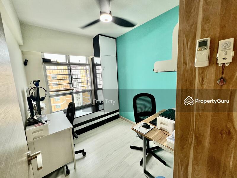 HDB Flat for Sale, 677B Yishun Ring Road, SGD 800,000 | 99-year lease