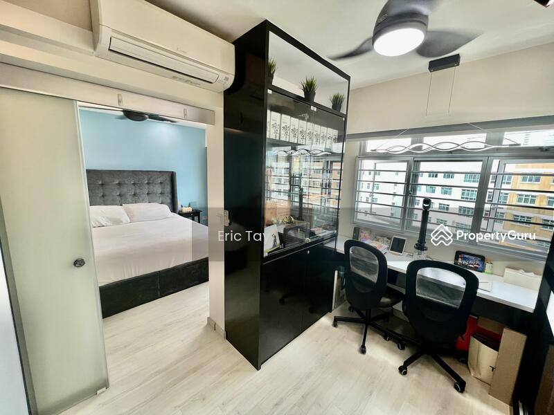 HDB Flat for Sale, 677B Yishun Ring Road, SGD 800,000 | 99-year lease