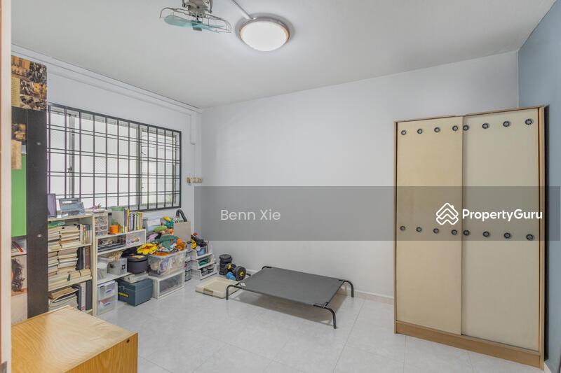 HDB Flat for Sale, 308 Woodlands Avenue 1, SGD 799,999 | 99-year lease