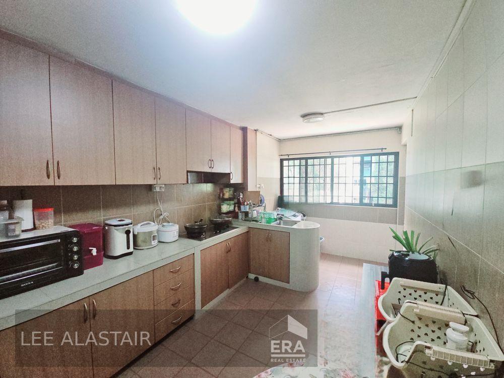 HDB - 2 room for Sale, Ang Mo Kio Avenue 4 156 Ang Mo Kio Avenue 4, SGD 390,000 | Leasehold