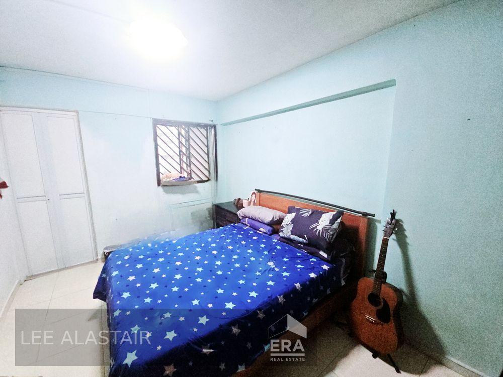 HDB - 2 room for Sale, Ang Mo Kio Avenue 4 156 Ang Mo Kio Avenue 4, SGD 390,000 | Leasehold