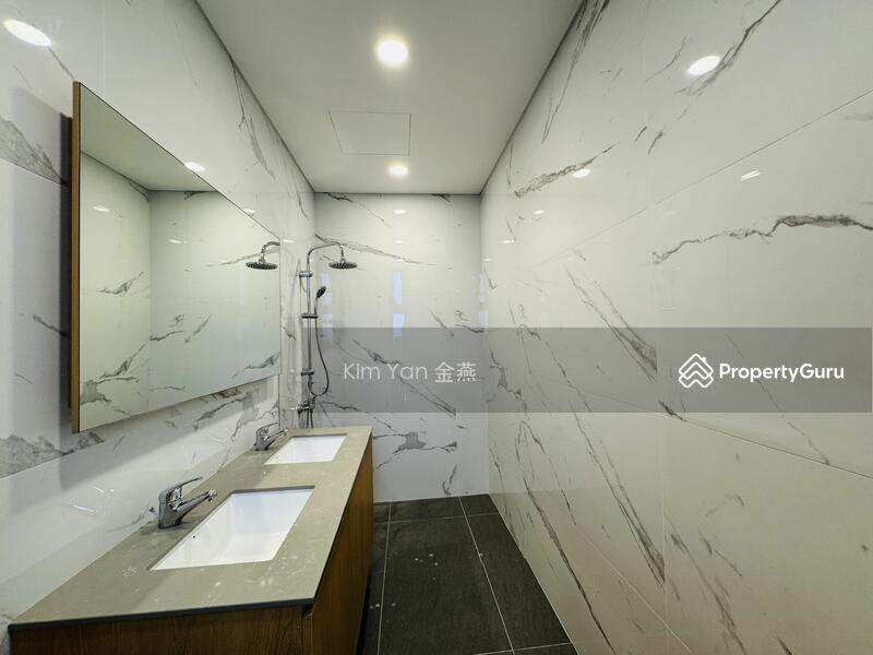 Corner Terrace for Sale: D16, 489401