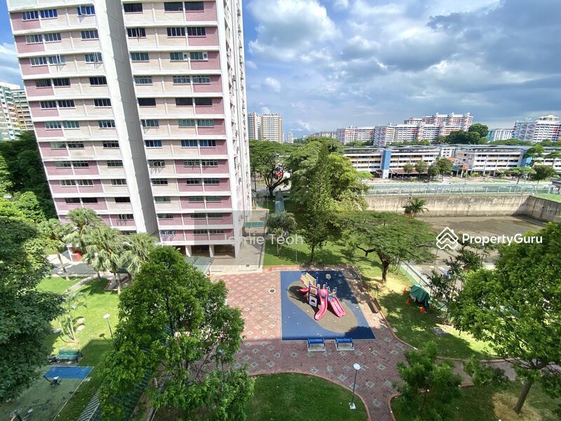 HDB Flat for Sale, 100 Bedok North Avenue 4, SGD 430,000 | 99-year lease