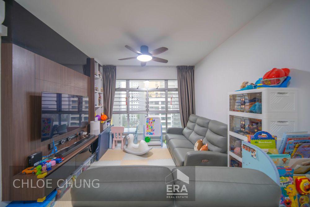Prop-GPT: HDB - 3 room:   Northshore Drive 406C Northshore Drive For Sale