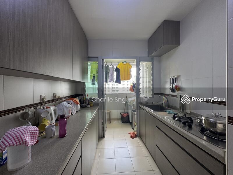 HDB Flat for Sale, 673A Edgefield Plains, SGD 500,000 | 99-year lease