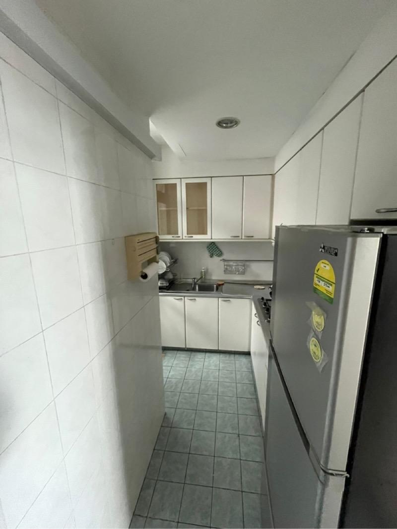 Apartment for Sale, The Daffodil Apartment For Sale, $1,100,000, 2 Bed 2 Bath 689 sqft $1,597.00 psf, SGD 1,100,000 | Freehold