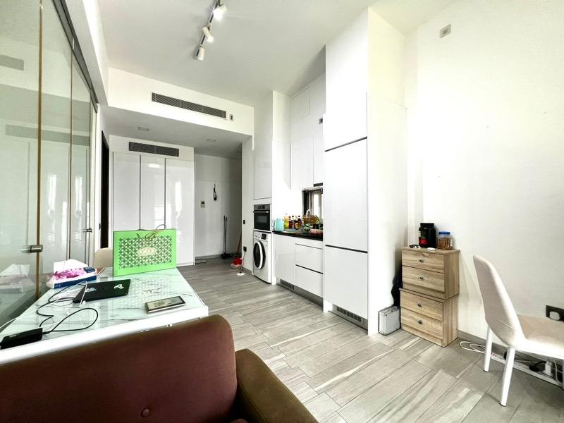 Prop-GPT: Condominium: D12  Kallang Riverside