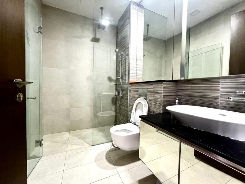 Kallang Riverside Condominium For Sale, $1,300,000, 1 Bed 1 Bath 517 sqft $2,515.00 psf