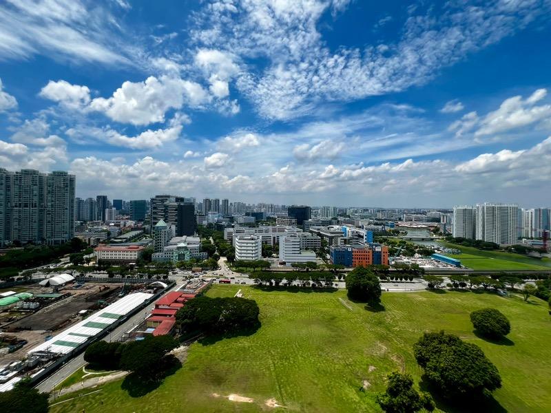 Kallang Riverside Condominium For Sale, $1,300,000, 1 Bed 1 Bath 517 sqft $2,515.00 psf