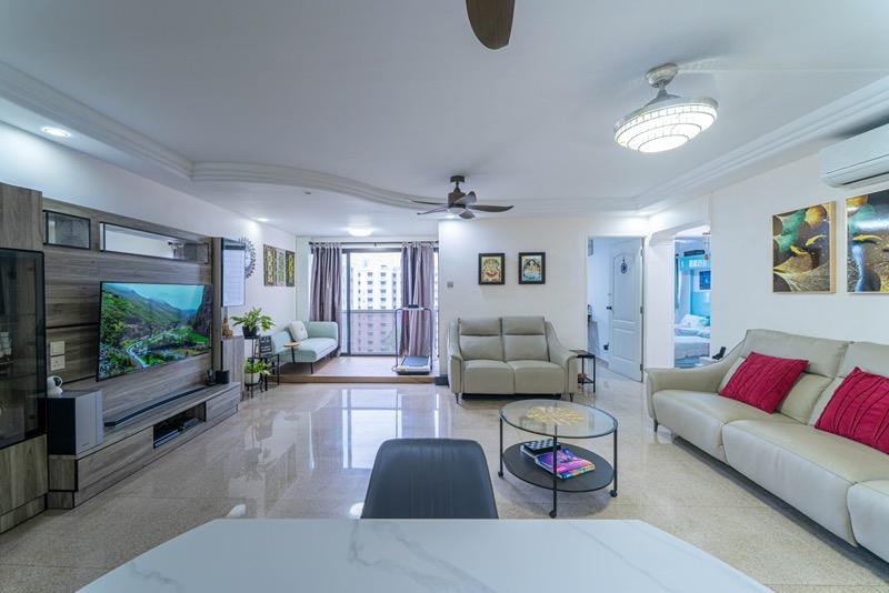 Prop-GPT: HDB Apartment: D19  290C Compassvale Crescent