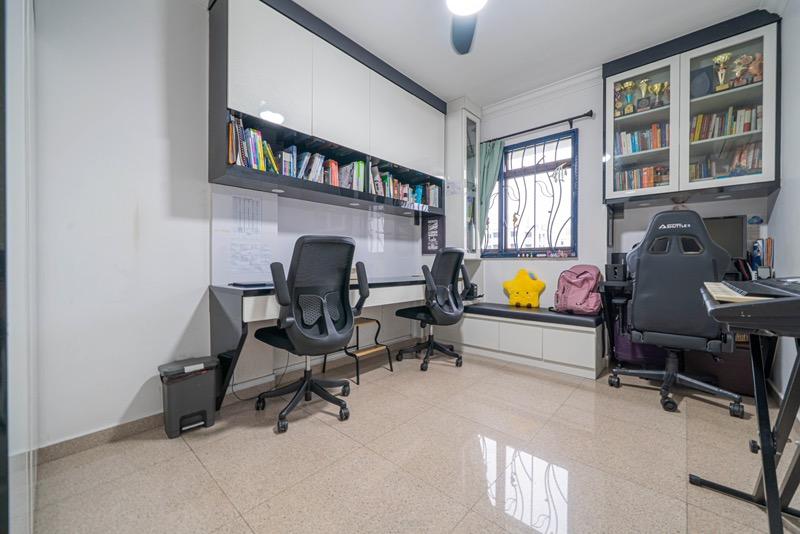 HDB Apartment for Sale: D19, 543290
