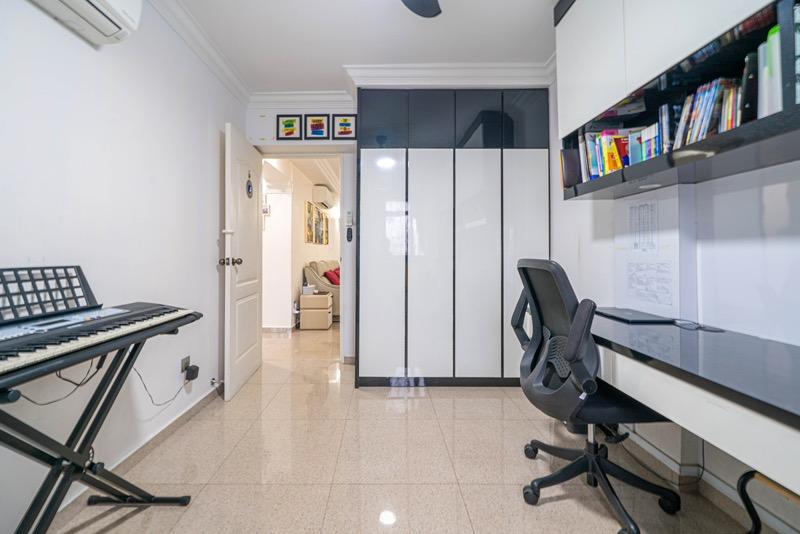 HDB Apartment for Sale: D19, 543290