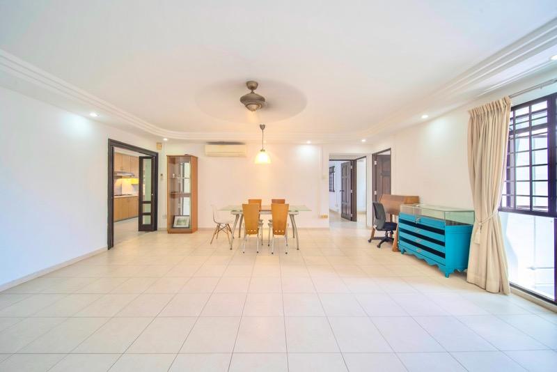 HDB Apartment for Sale, 177 Lompang Road HDB Apartment For Sale, $800,000, 3 Bed 2 Bath 1,184 sqft $676.00 psf, SGD 800,000 | 99-year Leasehold