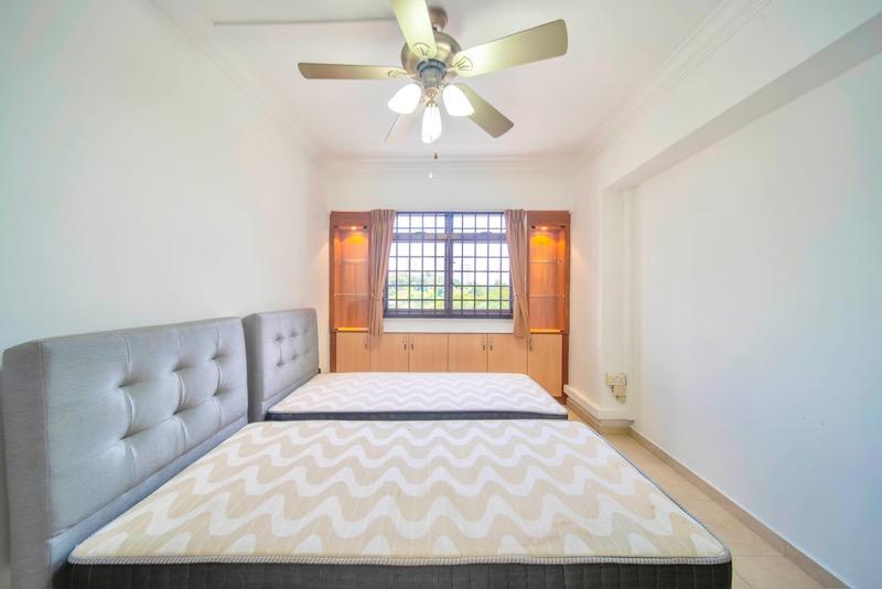HDB Apartment for Sale, 177 Lompang Road HDB Apartment For Sale, $800,000, 3 Bed 2 Bath 1,184 sqft $676.00 psf, SGD 800,000 | 99-year Leasehold