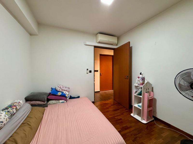 HDB Apartment for Sale: Punggol, D19, 823261