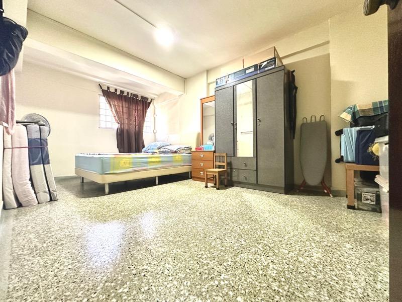 HDB Apartment for Sale, 42 Telok Blangah Rise HDB Apartment For Sale, $400,000, 2 Bed 1 Bath 753 sqft $531.00 psf, SGD 400,000 | 99-year Leasehold