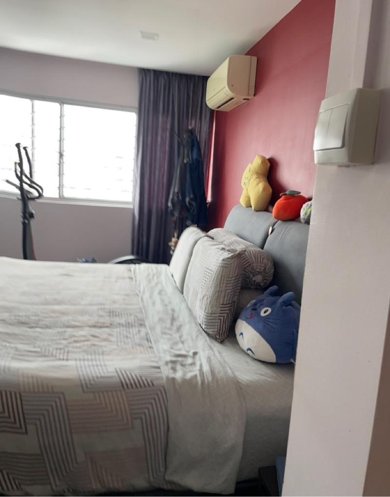 HDB Apartment for Sale, block 117 Bukit Batok West Ave 6 HDB Apartment For Sale, $808,000, 3 Bed 2 Bath 129 sqft $6,264.00 p, SGD 808,000 | 99-year Leasehold