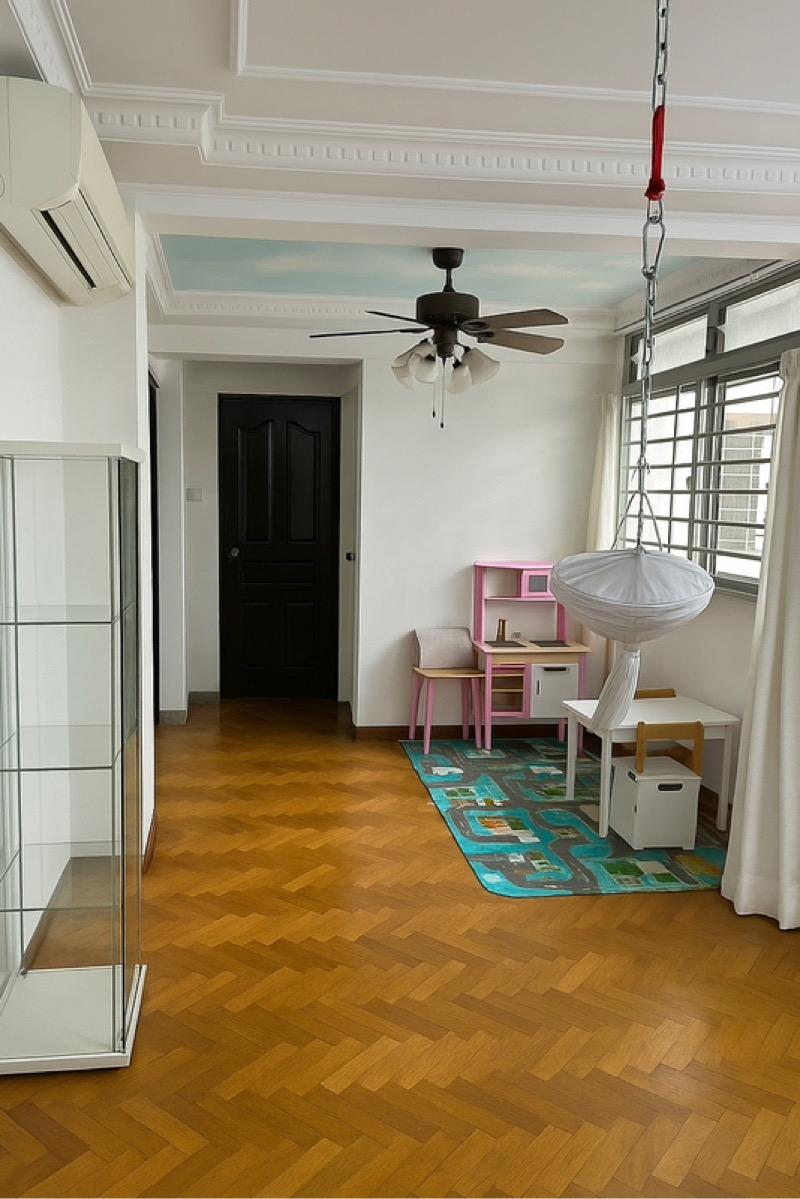 HDB Apartment for Sale, 671 Hougang Avenue 8 HDB Apartment For Sale, $560,000, 3 Bed 2 Bath 1,119 sqft $500.00 psf, SGD 560,000 | 99-year Leasehold
