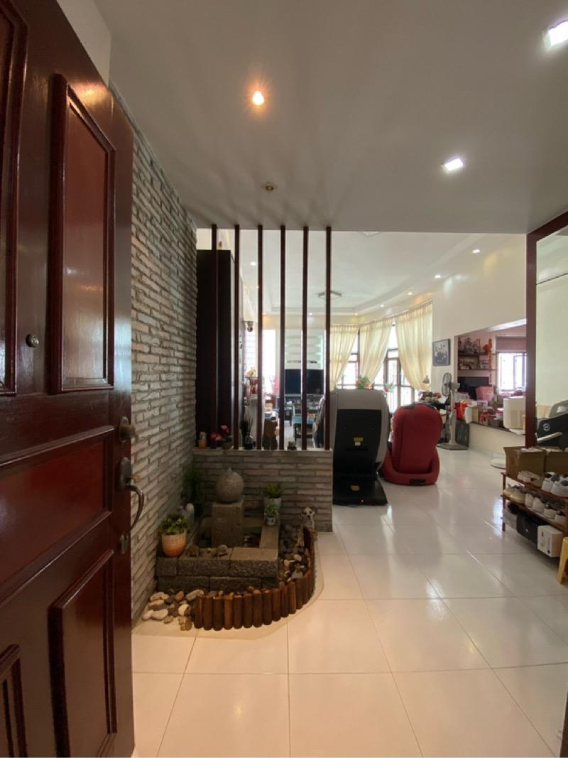 HDB Apartment for Sale, 652 Senja Link HDB Apartment For Sale, $930,000, 4 Bed 2 Bath 1,399 sqft $665.00 psf, SGD 930,000 | 99-year Leasehold
