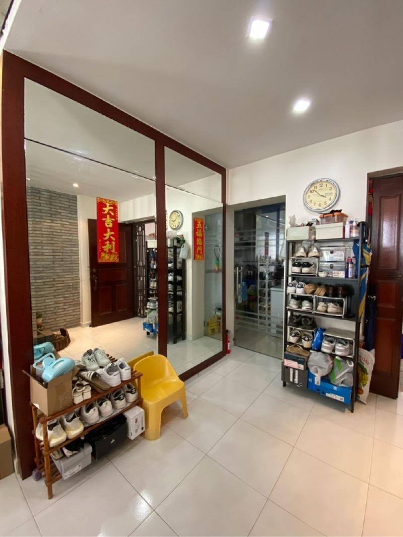HDB Apartment for Sale, 652 Senja Link HDB Apartment For Sale, $930,000, 4 Bed 2 Bath 1,399 sqft $665.00 psf, SGD 930,000 | 99-year Leasehold