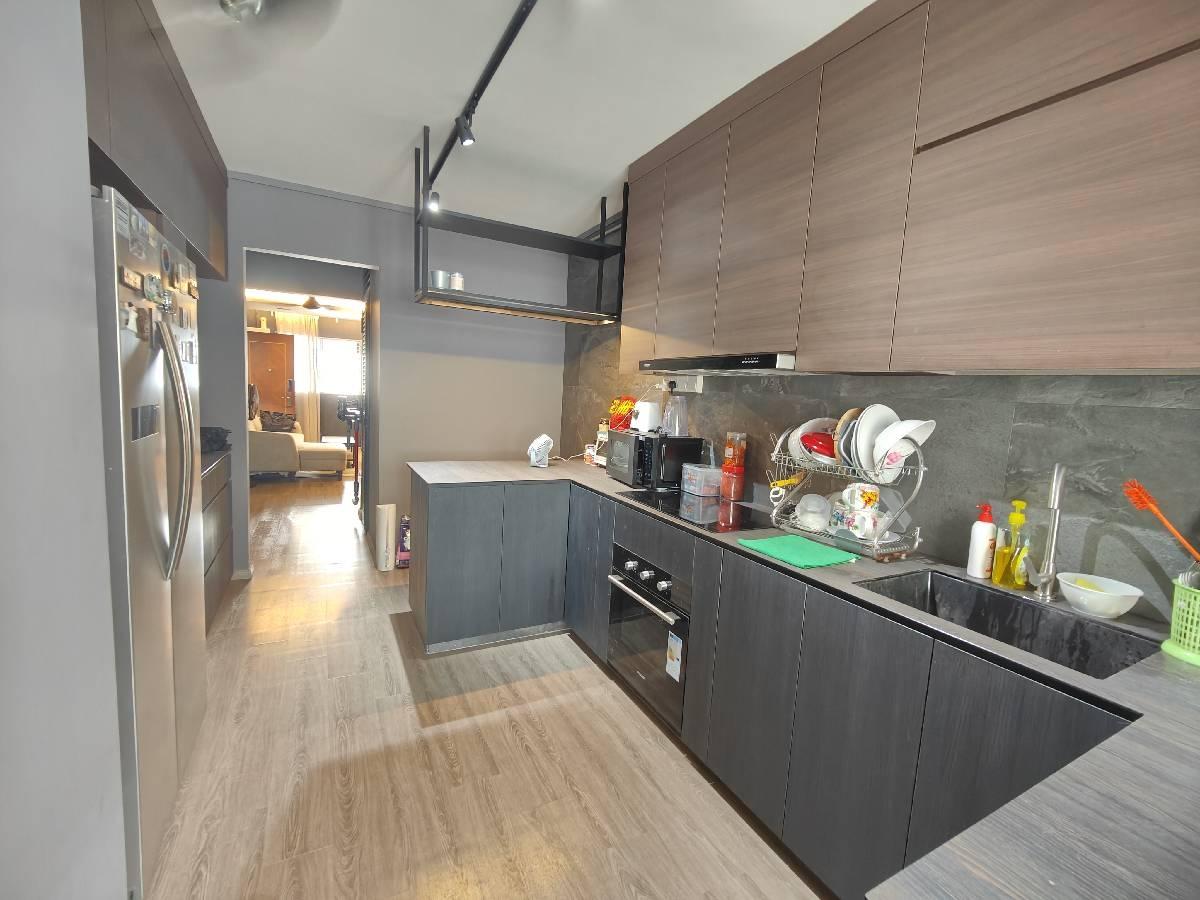 HDB Apartment for Sale, 313 Woodlands Street 31 HDB Apartment For Sale, $488,000, 2 Bed 2 Bath 786 sqft $621.00 psf, SGD 488,000 | 99-year Leasehold