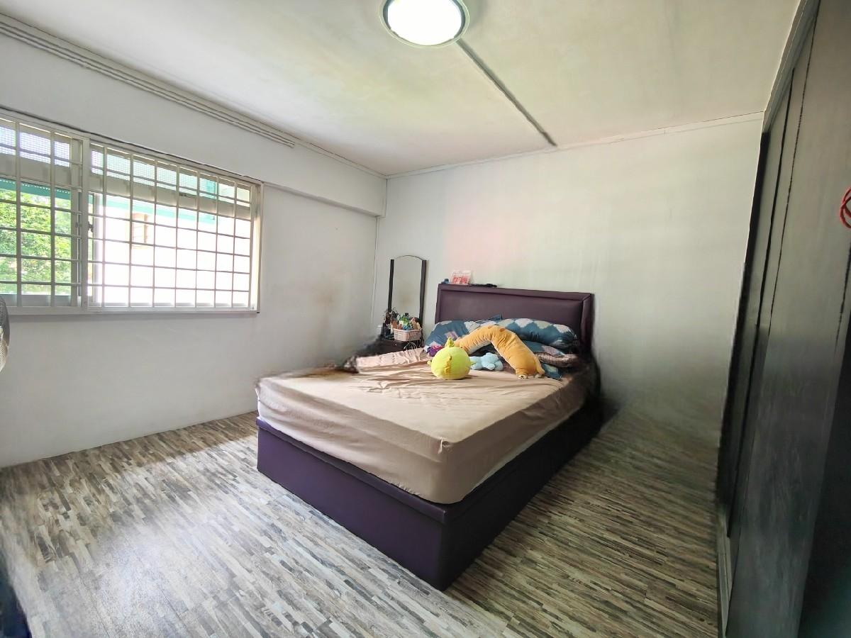 HDB Apartment for Sale, 872 Woodlands Street 81 HDB Apartment For Sale, $698,000, 3 Bed 2 Bath 1,464 sqft $477.00 psf, SGD 698,000 | 99-year Leasehold