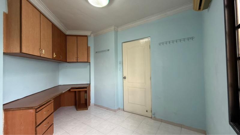 HDB Apartment for Sale, 680C Jurong West Central 1 HDB Apartment For Sale, $569,000, 3 Bed 2 Bath 1,011 sqft $563.00 psf, SGD 569,000 | 99-year Leasehold