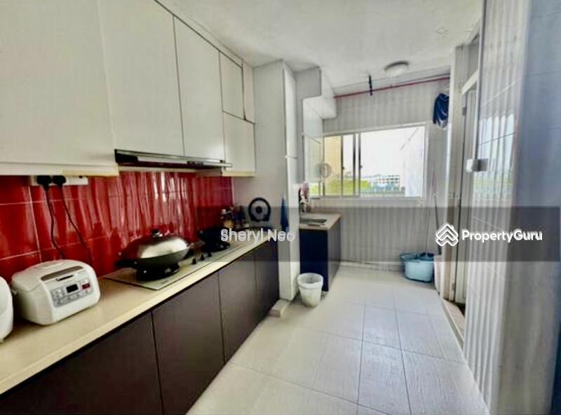 HDB Flat for Sale, 558 Jurong West Street 42, SGD 755,000 | 99-year lease