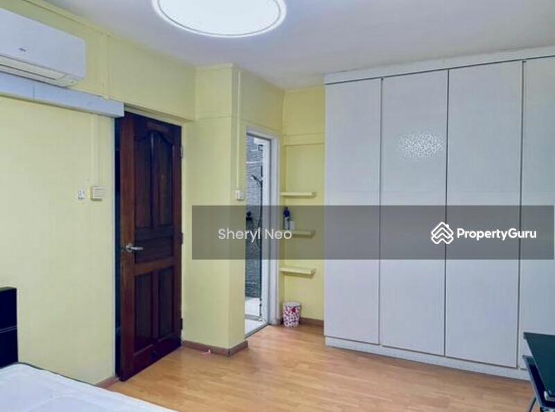 HDB Flat for Sale, 558 Jurong West Street 42, SGD 755,000 | 99-year lease