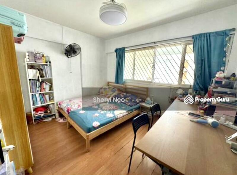 HDB Flat for Sale, 558 Jurong West Street 42, SGD 755,000 | 99-year lease