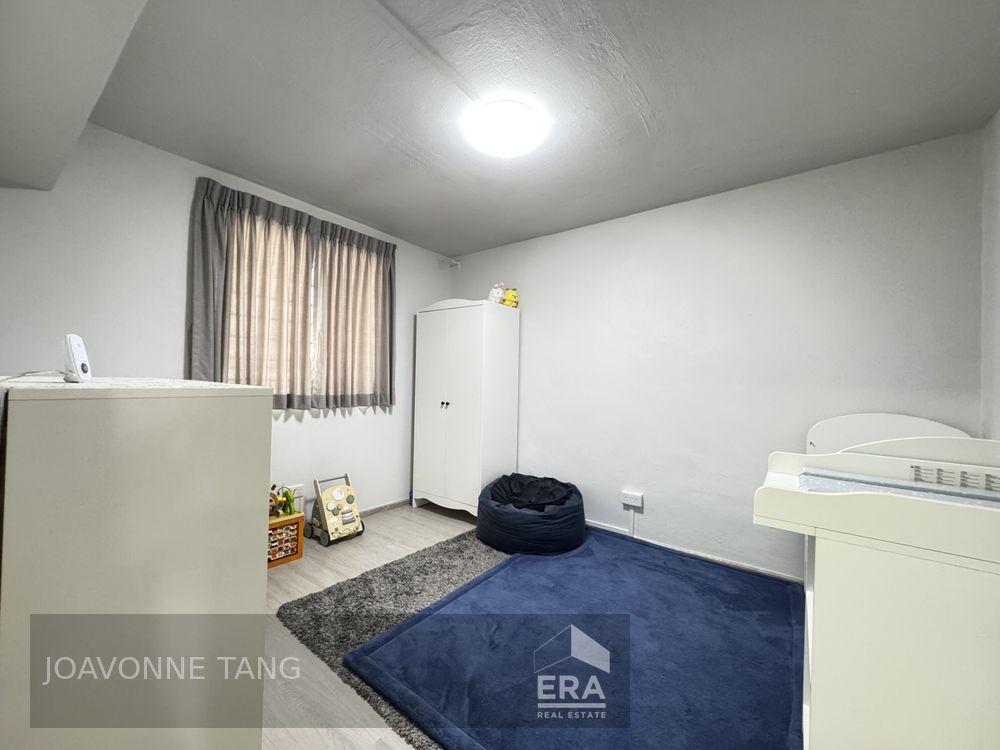 HDB - 3 room for Sale, Lorong 1 Toa Payoh 126 Lorong 1 Toa Payoh, SGD 418,000 | Leasehold