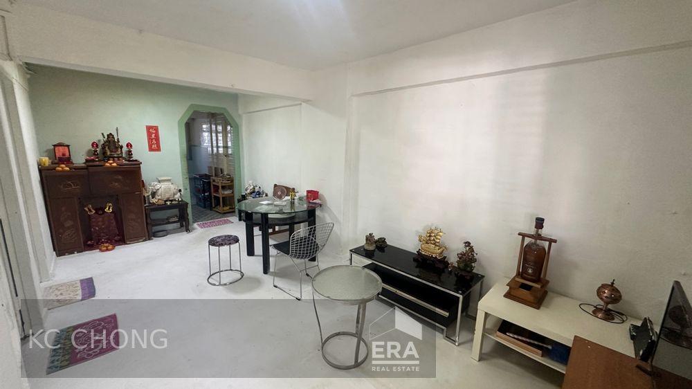 Prop-GPT: HDB - 2 room:   Boon Lay Place 209 Boon Lay Place For Sale