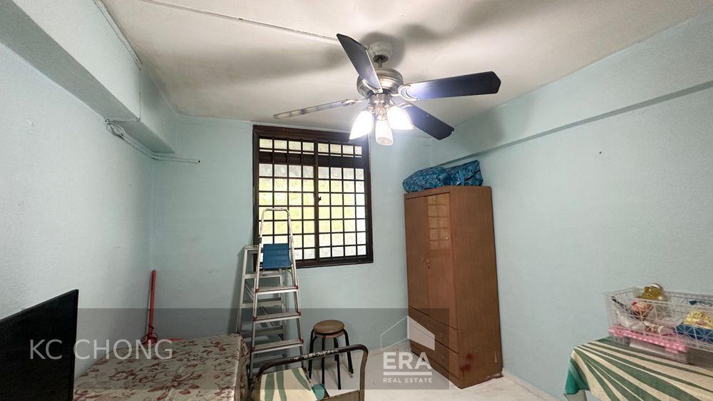 HDB - 2 room for Sale, Boon Lay Place 209 Boon Lay Place, SGD 340,000 | Leasehold