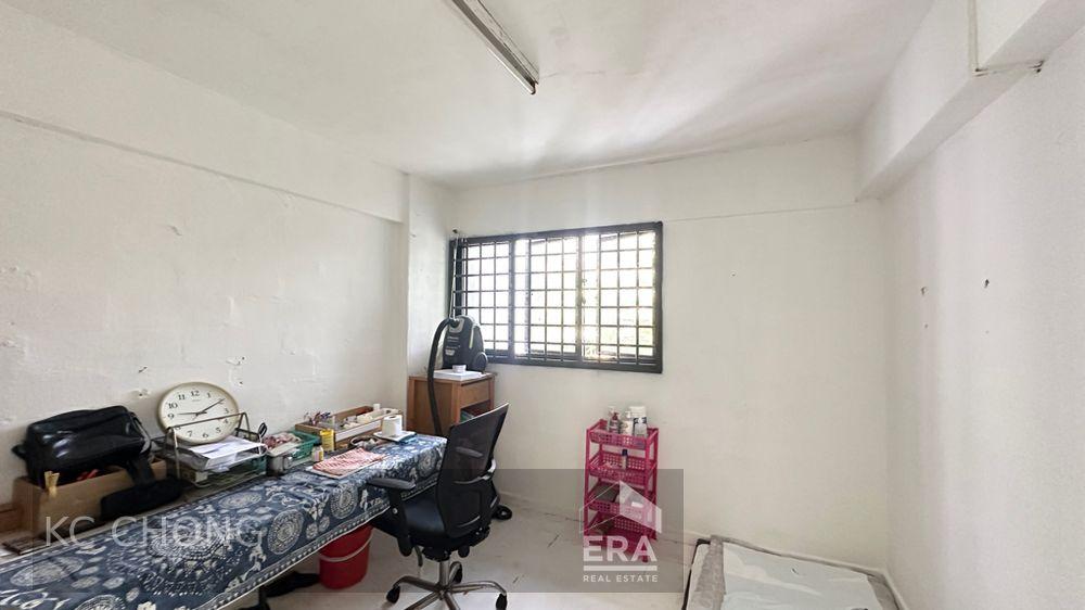 HDB - 2 room for Sale, Boon Lay Place 209 Boon Lay Place, SGD 340,000 | Leasehold