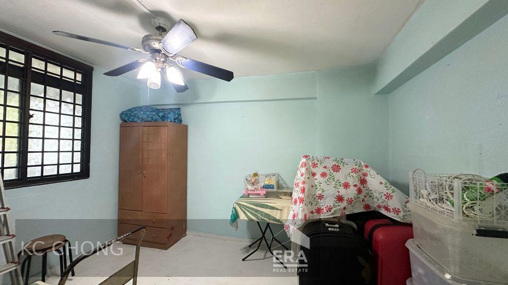 HDB - 2 room for Sale, Boon Lay Place 209 Boon Lay Place, SGD 340,000 | Leasehold